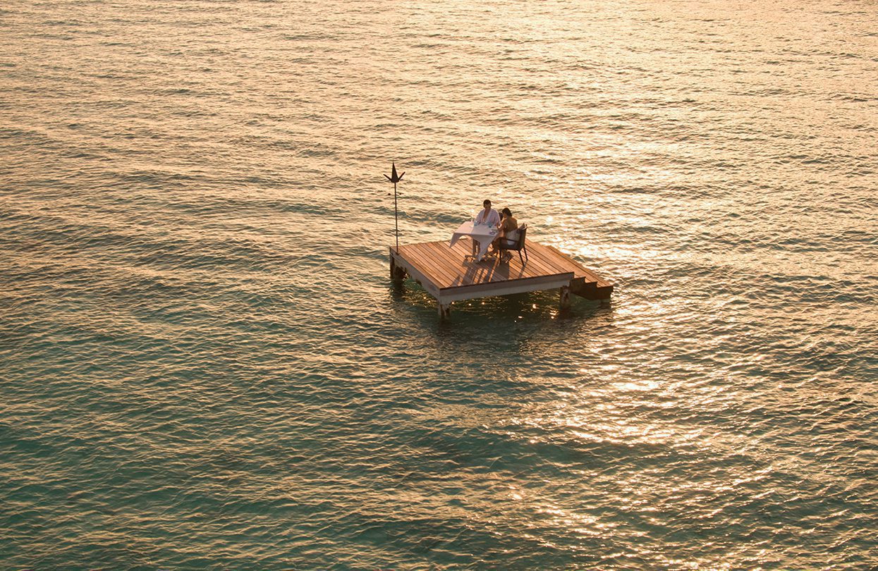 FOUR SEASONS LANDAA GIRAAVARU
