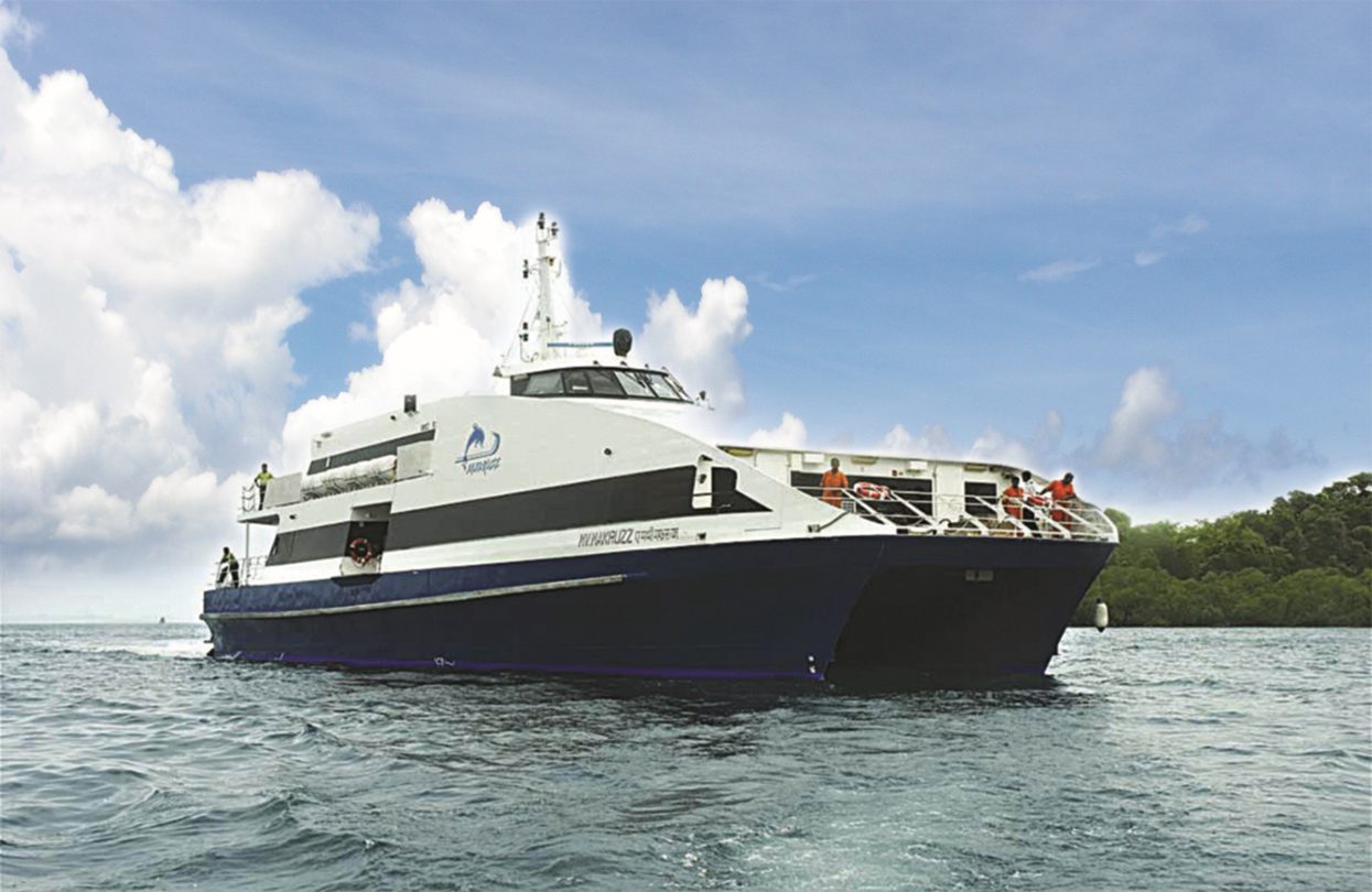 Makruzz sailing near Andaman Island - Andaman & Nicobar Islands, India Makruzz sailing near Andaman Island - Andaman & Nicobar Islands, India